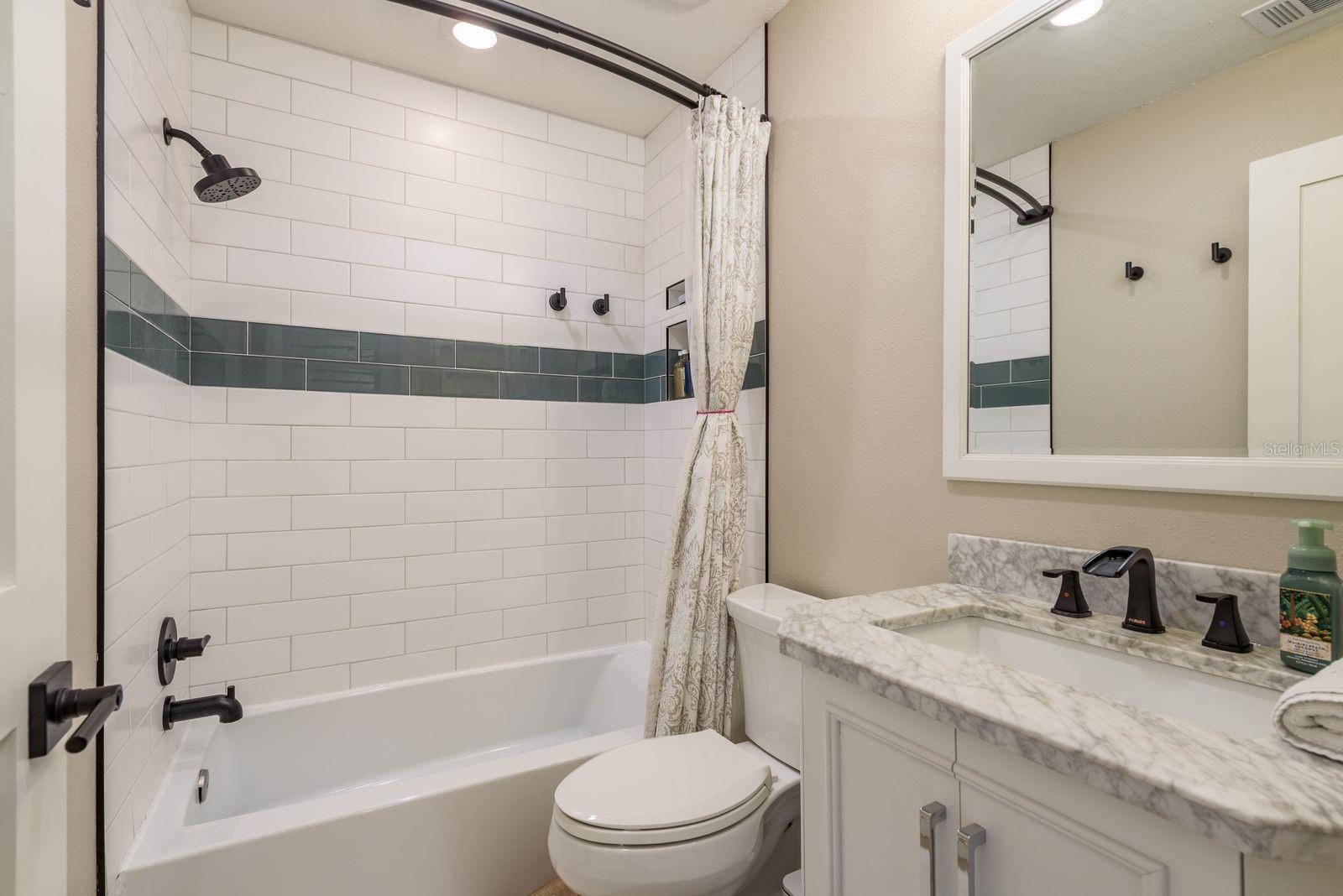 Image 25 of 35 For 511 Longfellow Court D