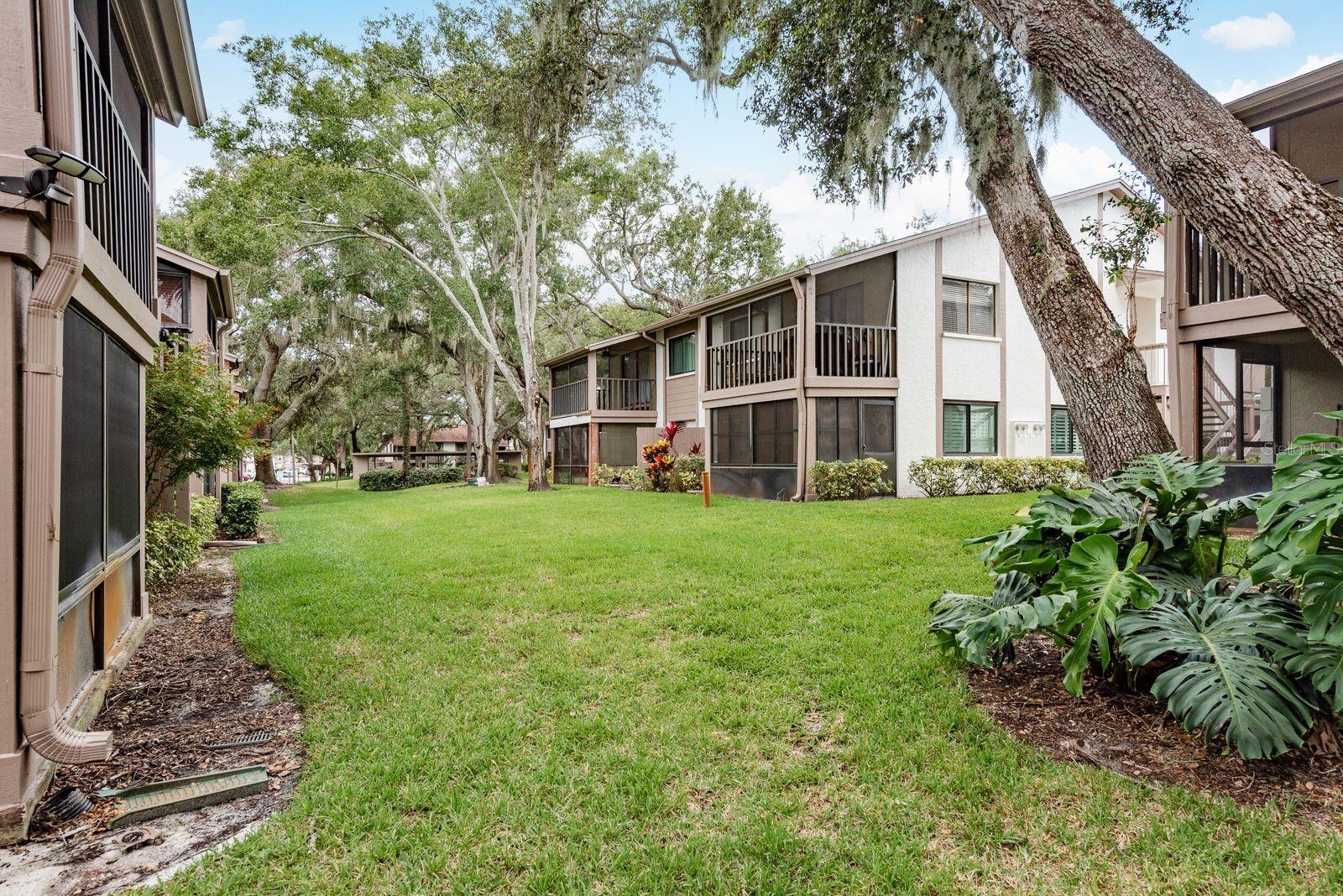 Image 29 of 35 For 511 Longfellow Court D