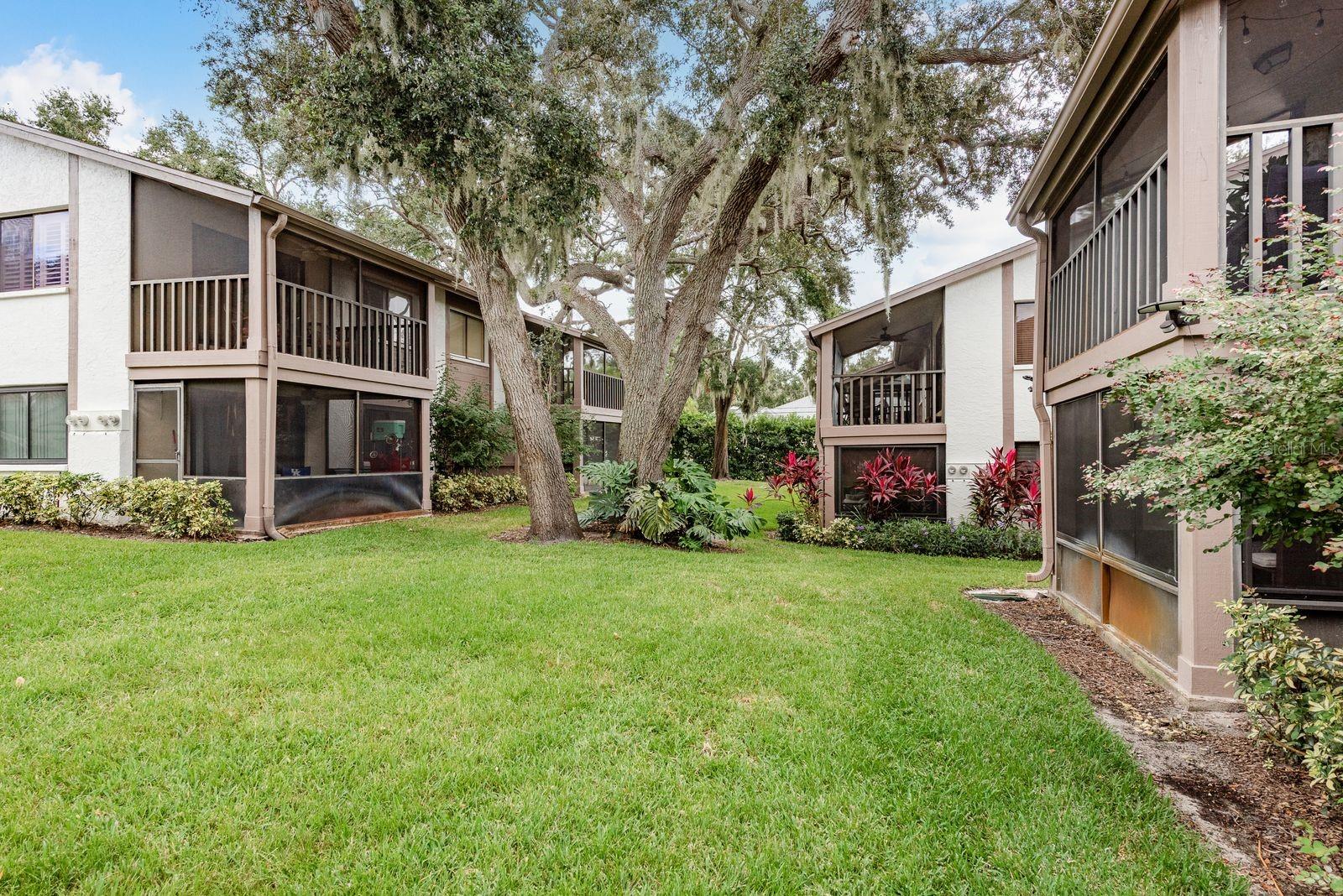 Image 31 of 35 For 511 Longfellow Court D