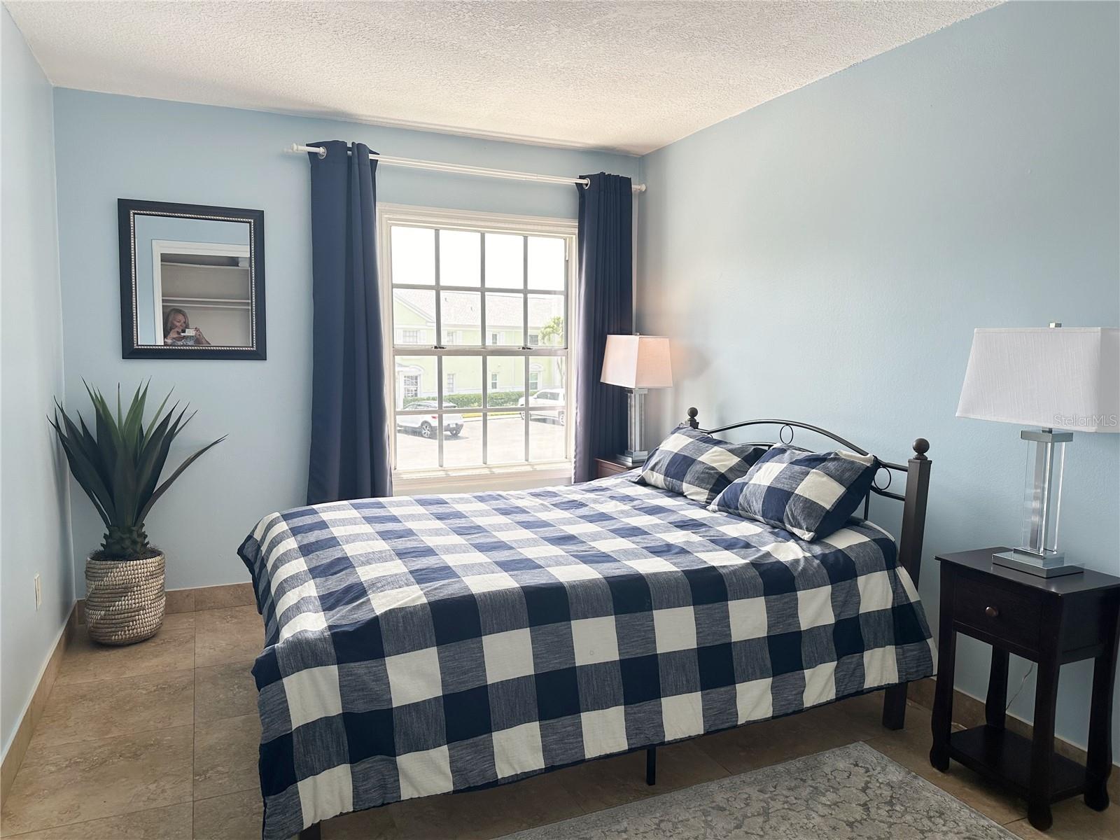 Image 11 of 30 For 4859 Coquina Key Drive Se C