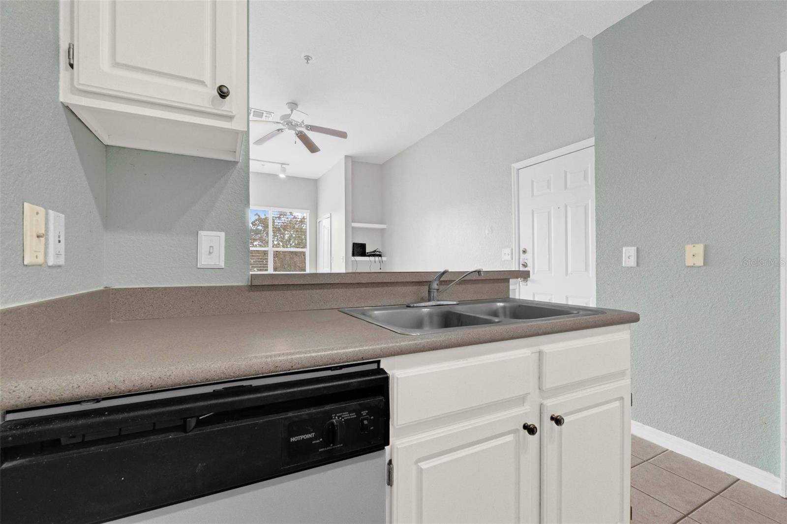 Image 10 of 37 For 8822 Dunes Court 307
