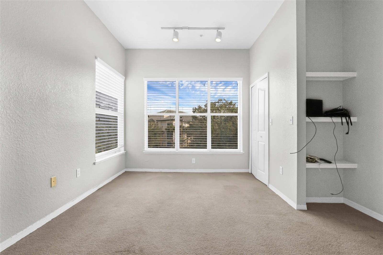 Image 5 of 37 For 8822 Dunes Court 307