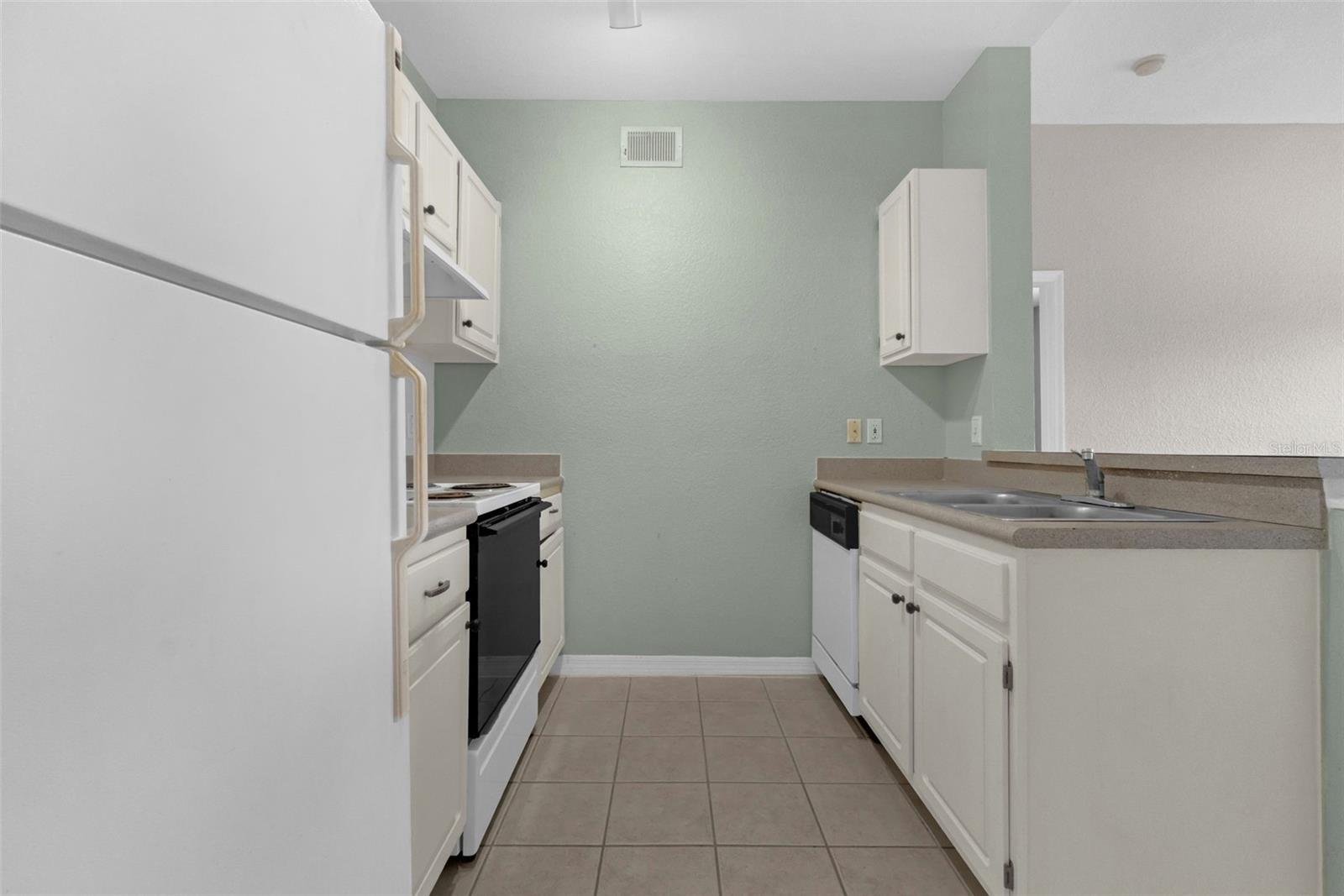 Image 8 of 37 For 8822 Dunes Court 307