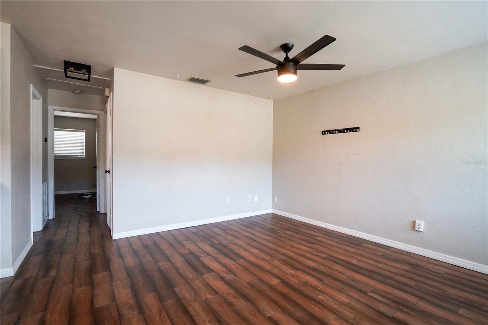 Image 7 of 14 For 3011 25th Avenue N