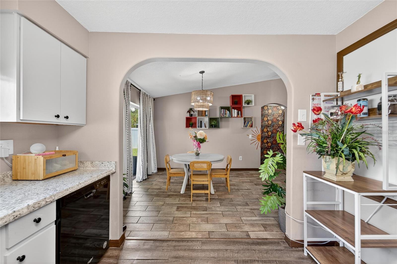 Image 10 of 52 For 4520 Reynolds Creek Avenue