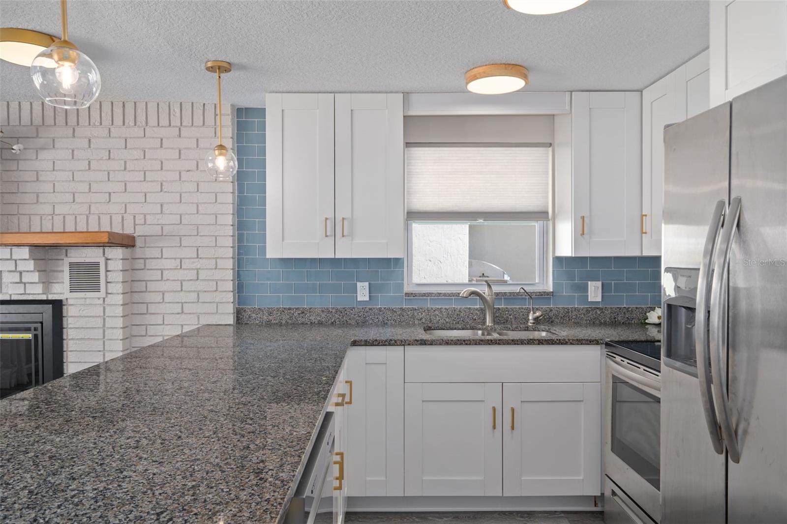 Image 17 of 65 For 13727 Gene Rossi Avenue