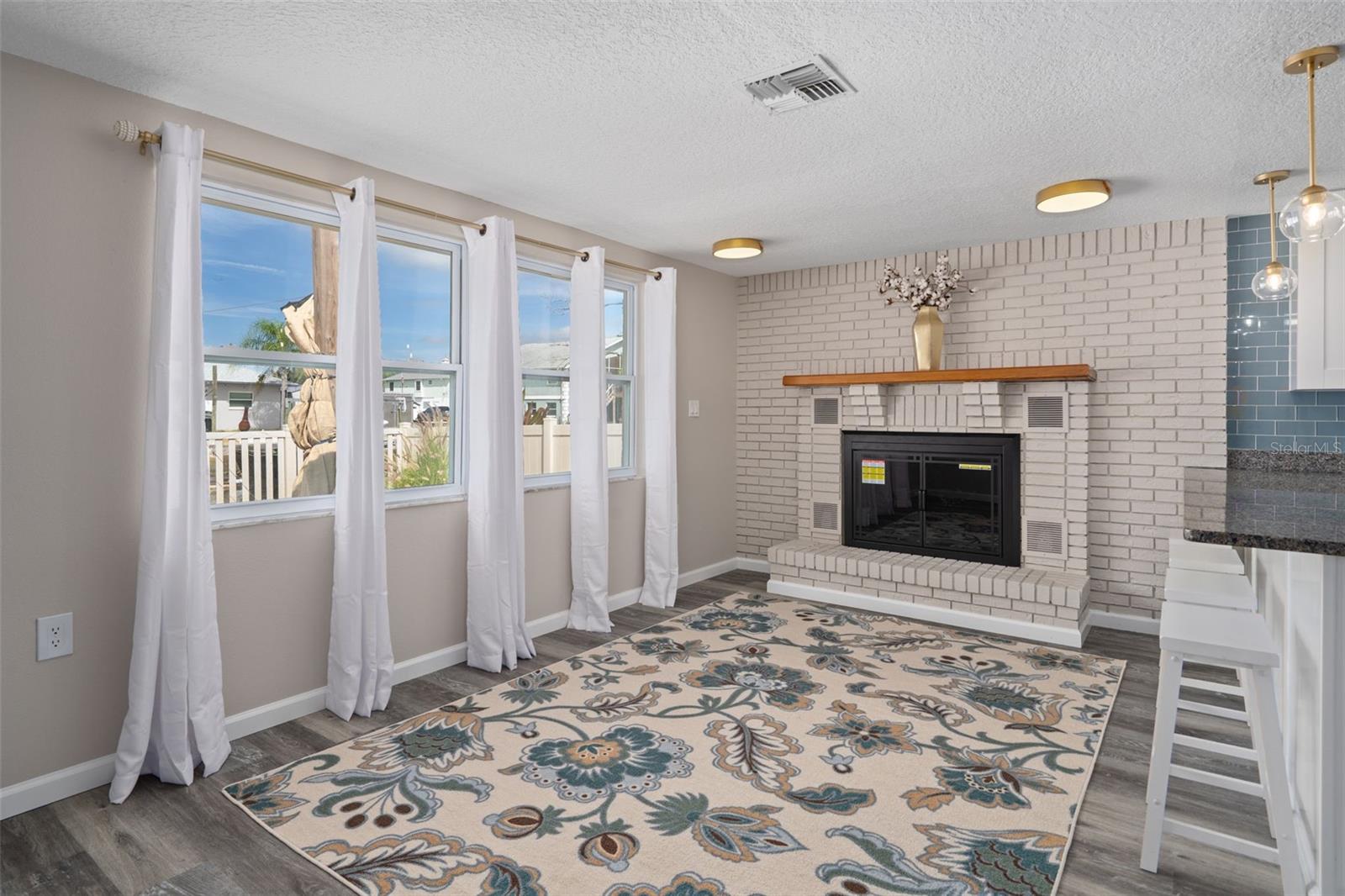 Image 24 of 65 For 13727 Gene Rossi Avenue