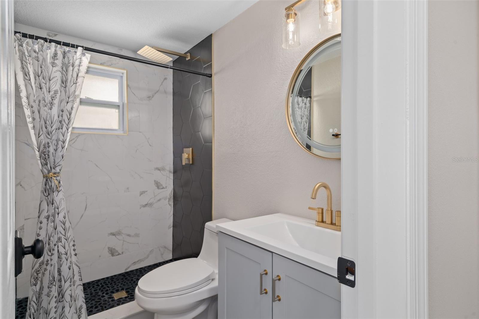 Image 29 of 65 For 13727 Gene Rossi Avenue