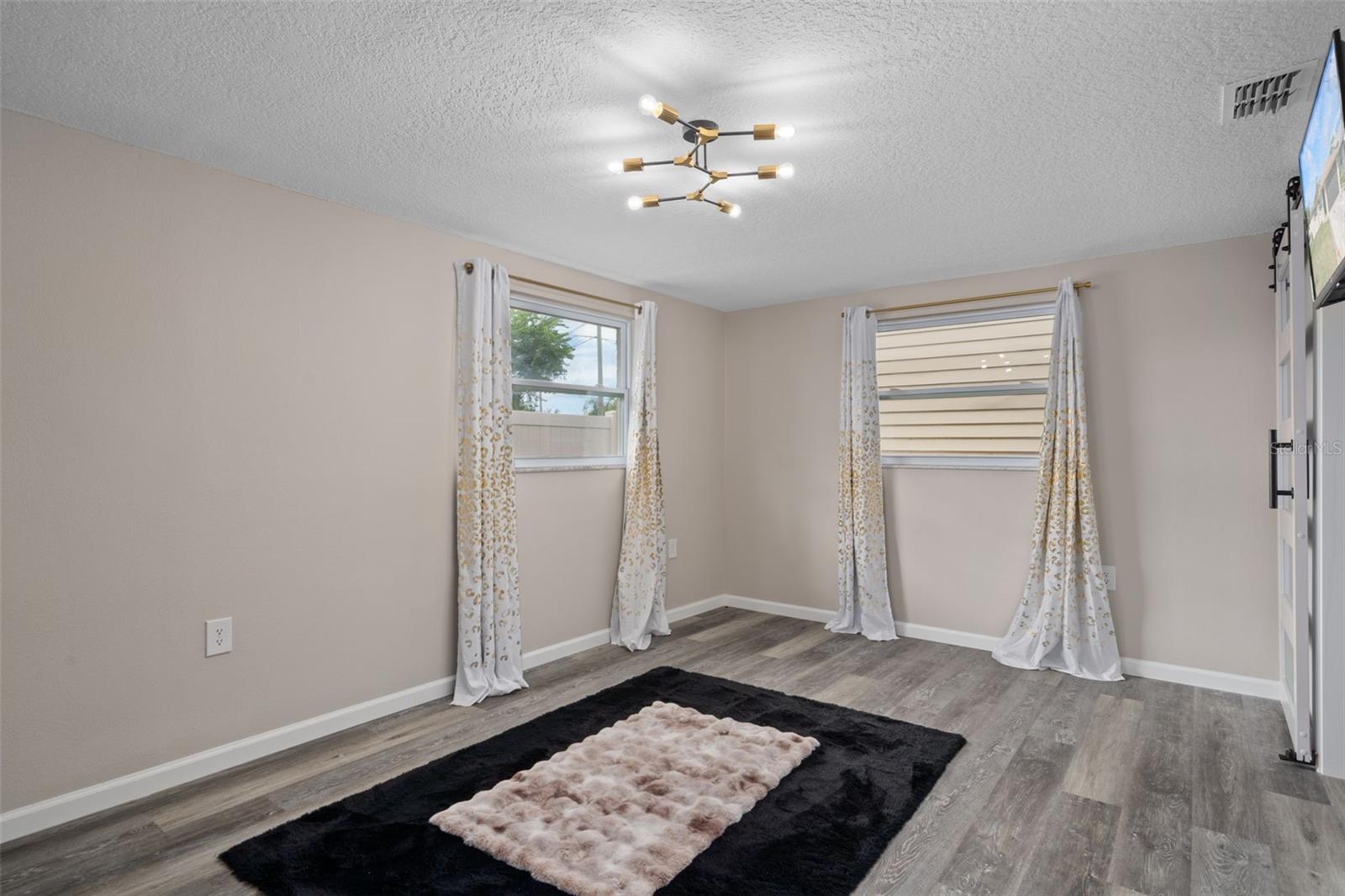 Image 32 of 65 For 13727 Gene Rossi Avenue