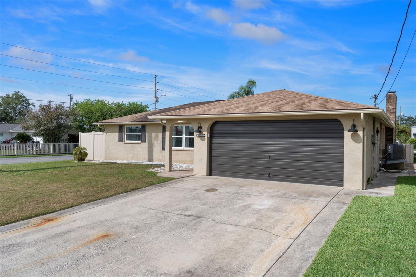 Image 7 of 65 For 13727 Gene Rossi Avenue