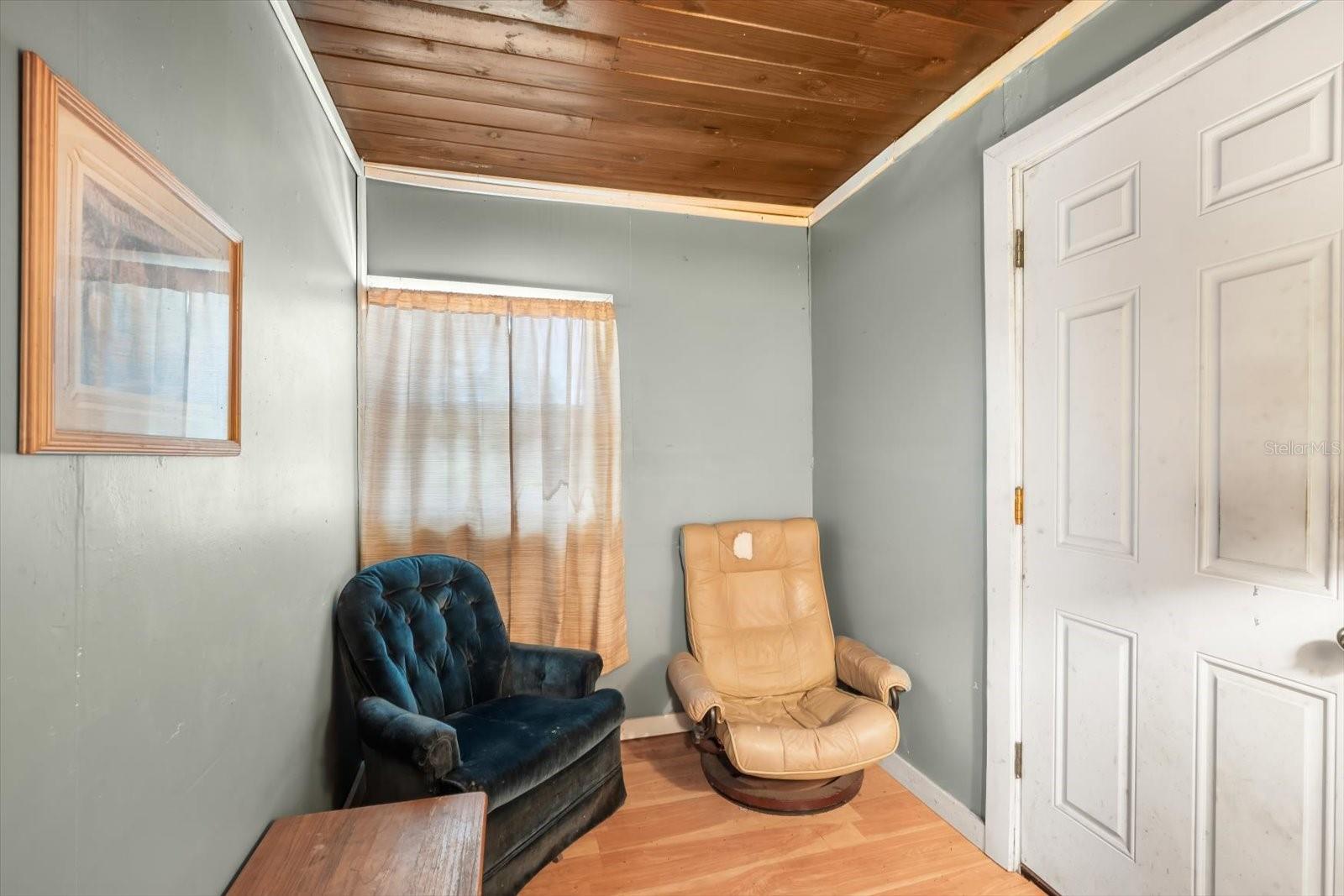 Image 3 of 19 For 6915 40th Street