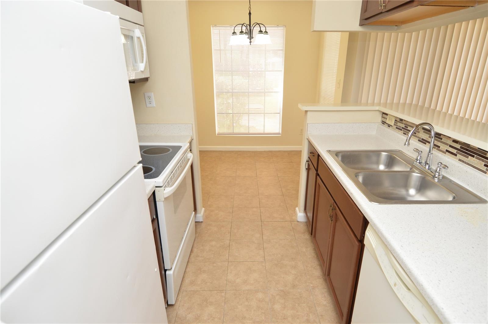Image 10 of 95 For 8647 Mallard Reserve Drive 103