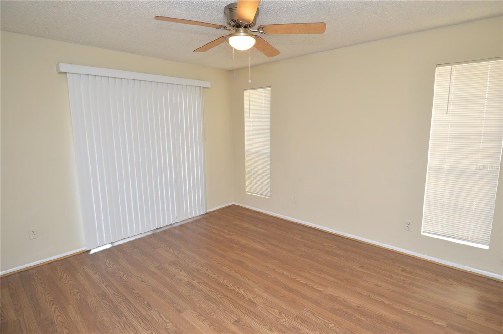 Image 30 of 95 For 8647 Mallard Reserve Drive 103