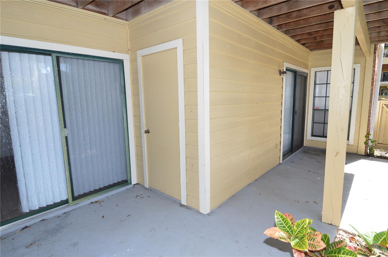 Image 41 of 95 For 8647 Mallard Reserve Drive 103