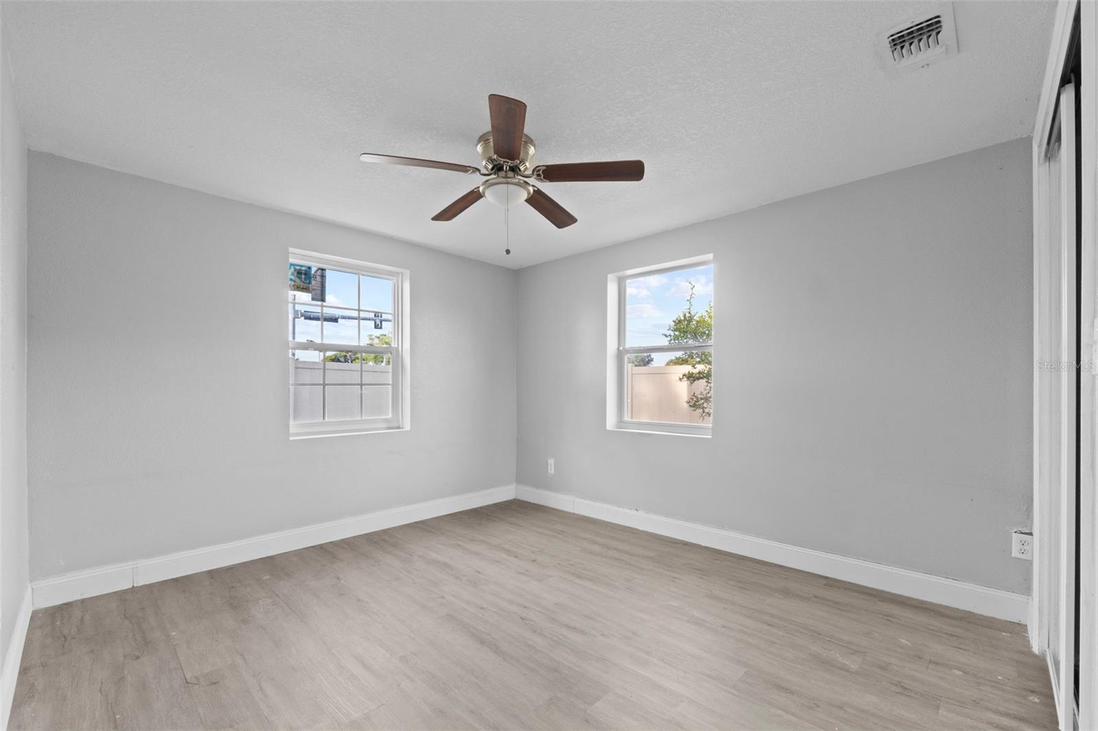 Image 27 of 74 For 7135 Flaggler Drive