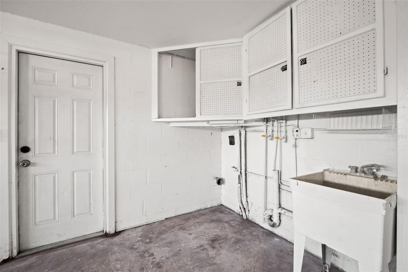 Image 43 of 74 For 7135 Flaggler Drive