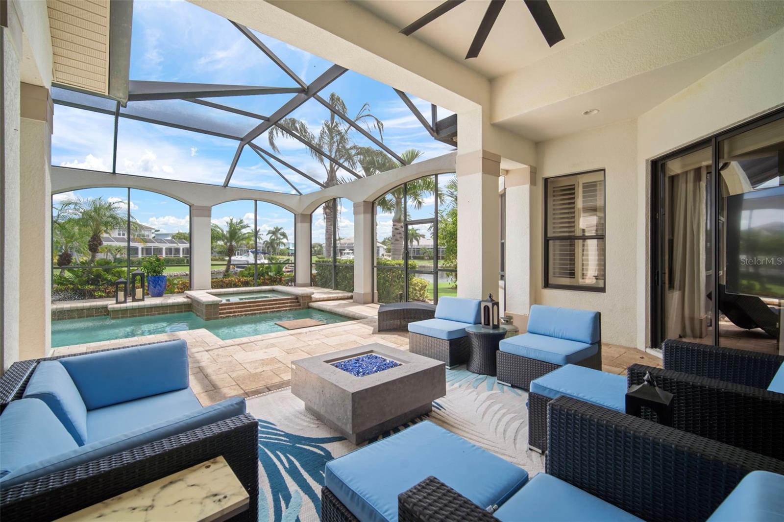 Listing photo id 13 for 5405 Tybee Island Drive