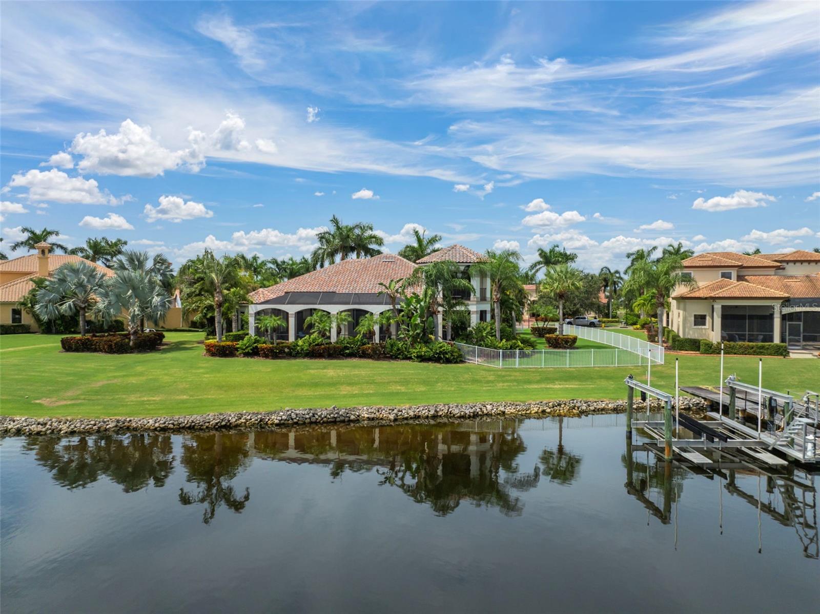 Listing photo id 7 for 5405 Tybee Island Drive