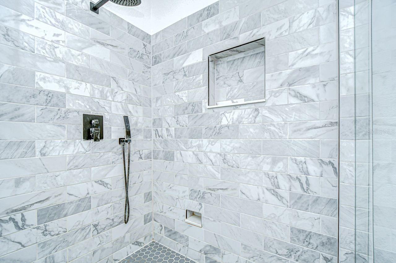 Image 21 of 40 For 11103 Indian Oaks Drive