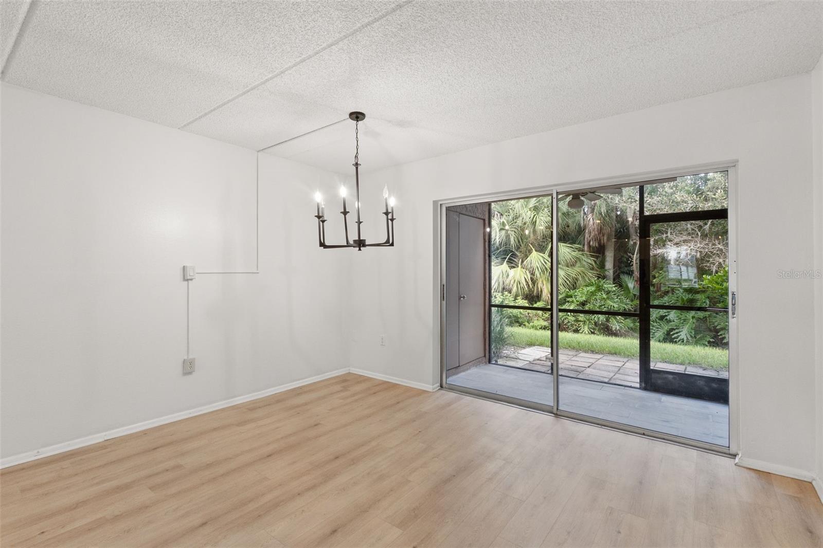 Image 6 of 52 For 121 Cypress Lane 121