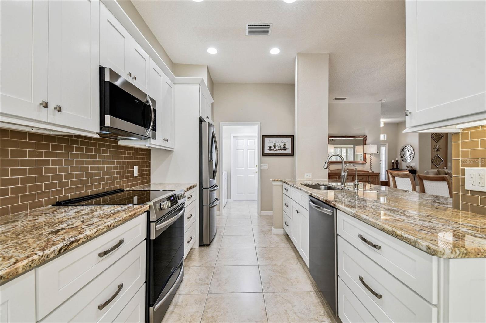 Image 15 of 41 For 12202 Arron Terrace