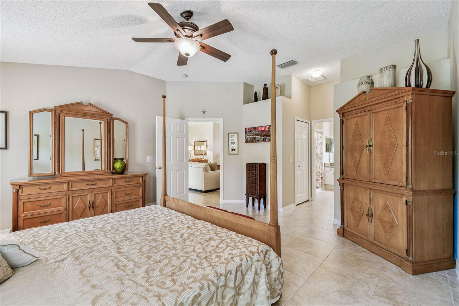 Image 21 of 41 For 12202 Arron Terrace