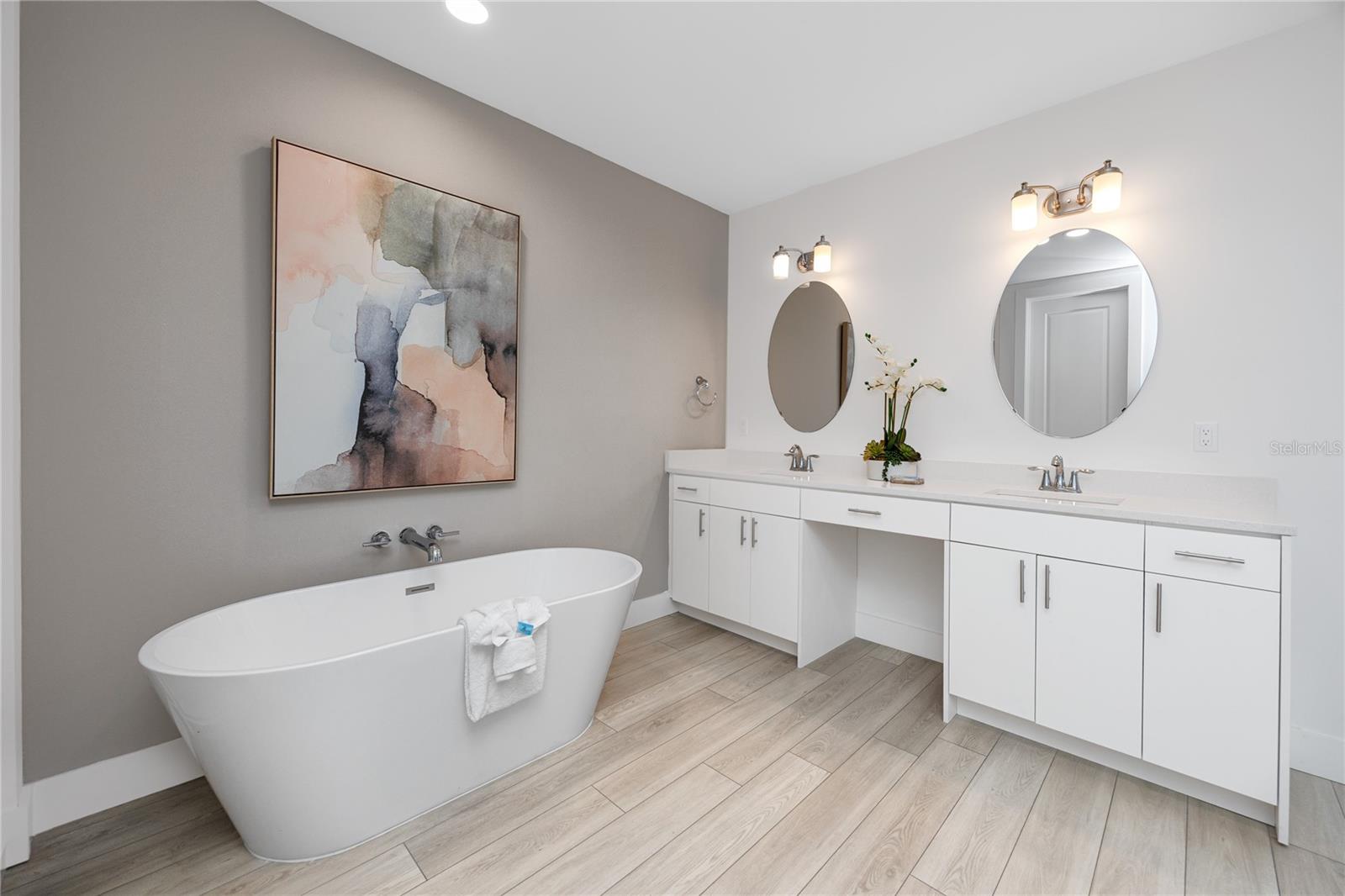 Image 34 of 62 For 300 150th Avenue 305