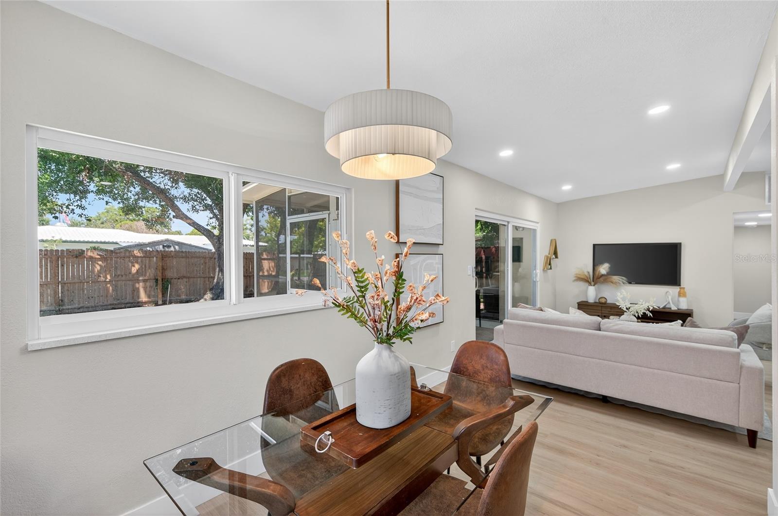 Image 10 of 43 For 6031 Highland Street S