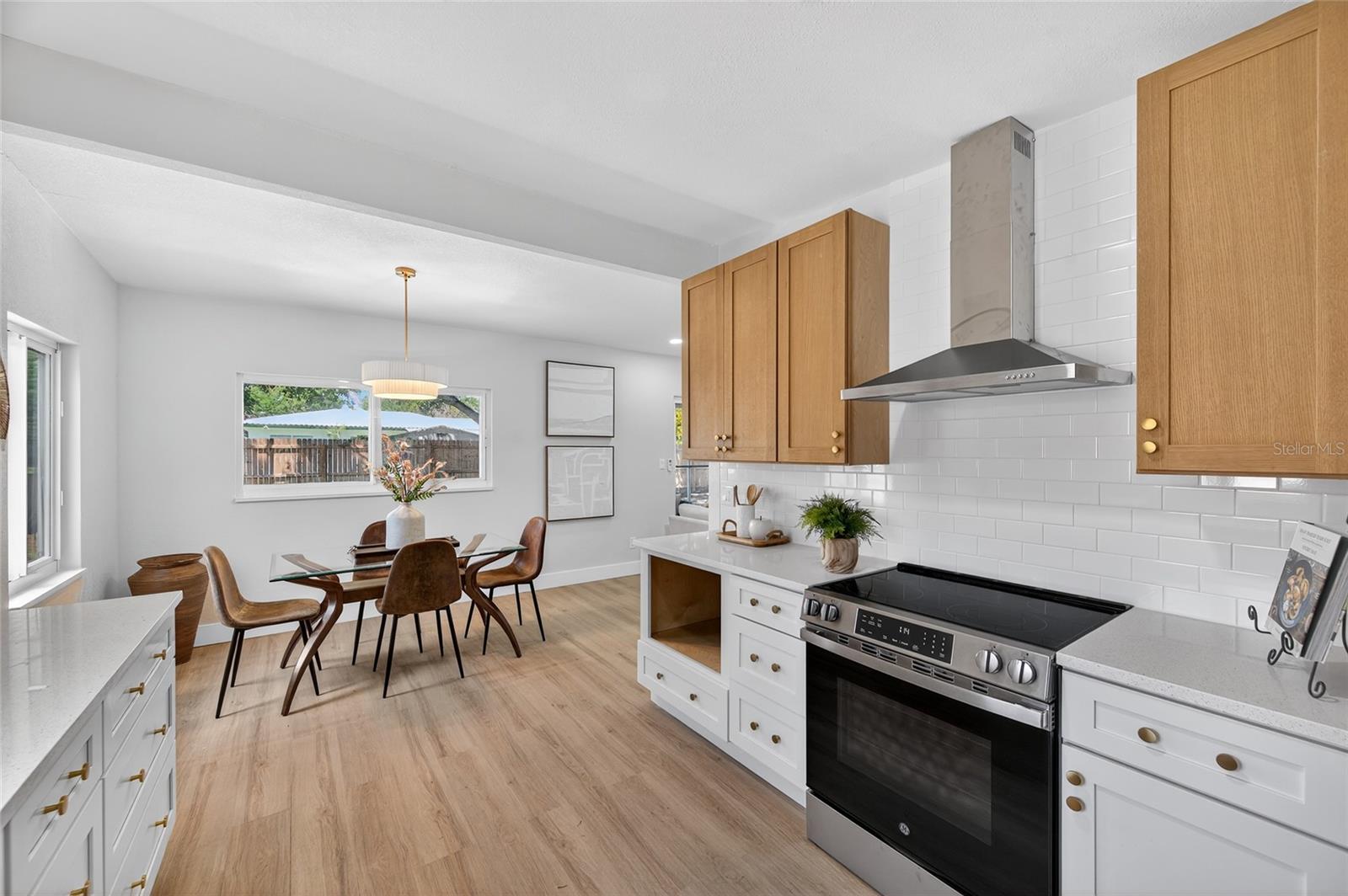 Image 13 of 43 For 6031 Highland Street S