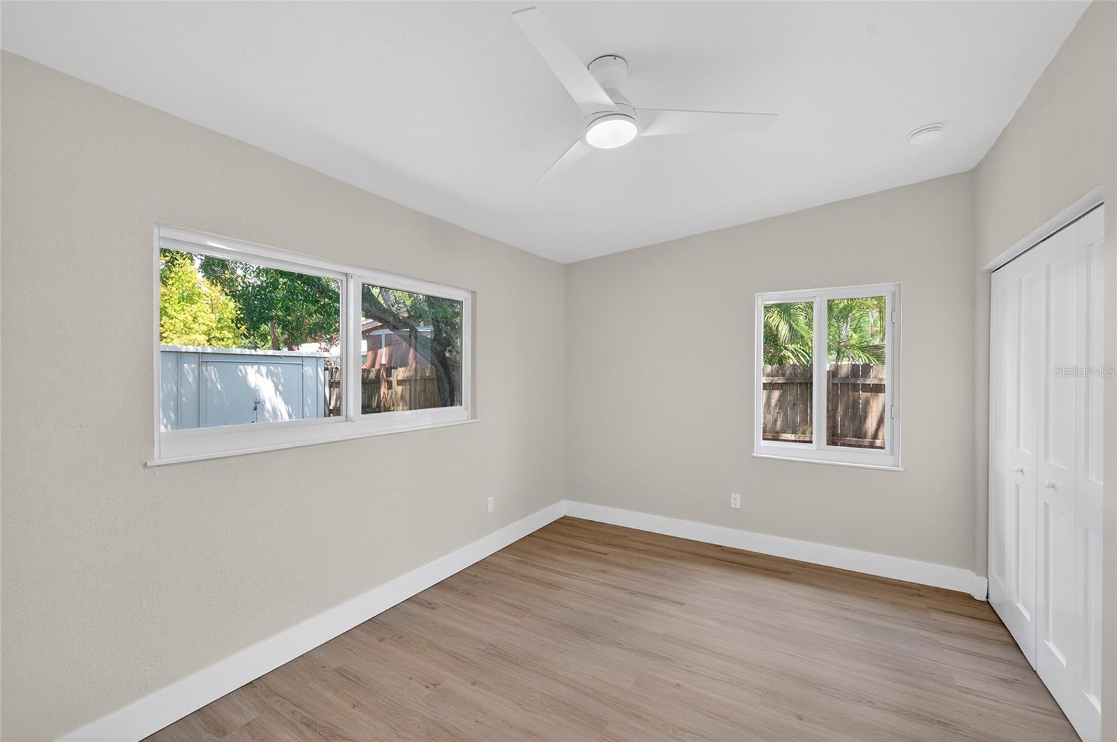 Image 21 of 43 For 6031 Highland Street S