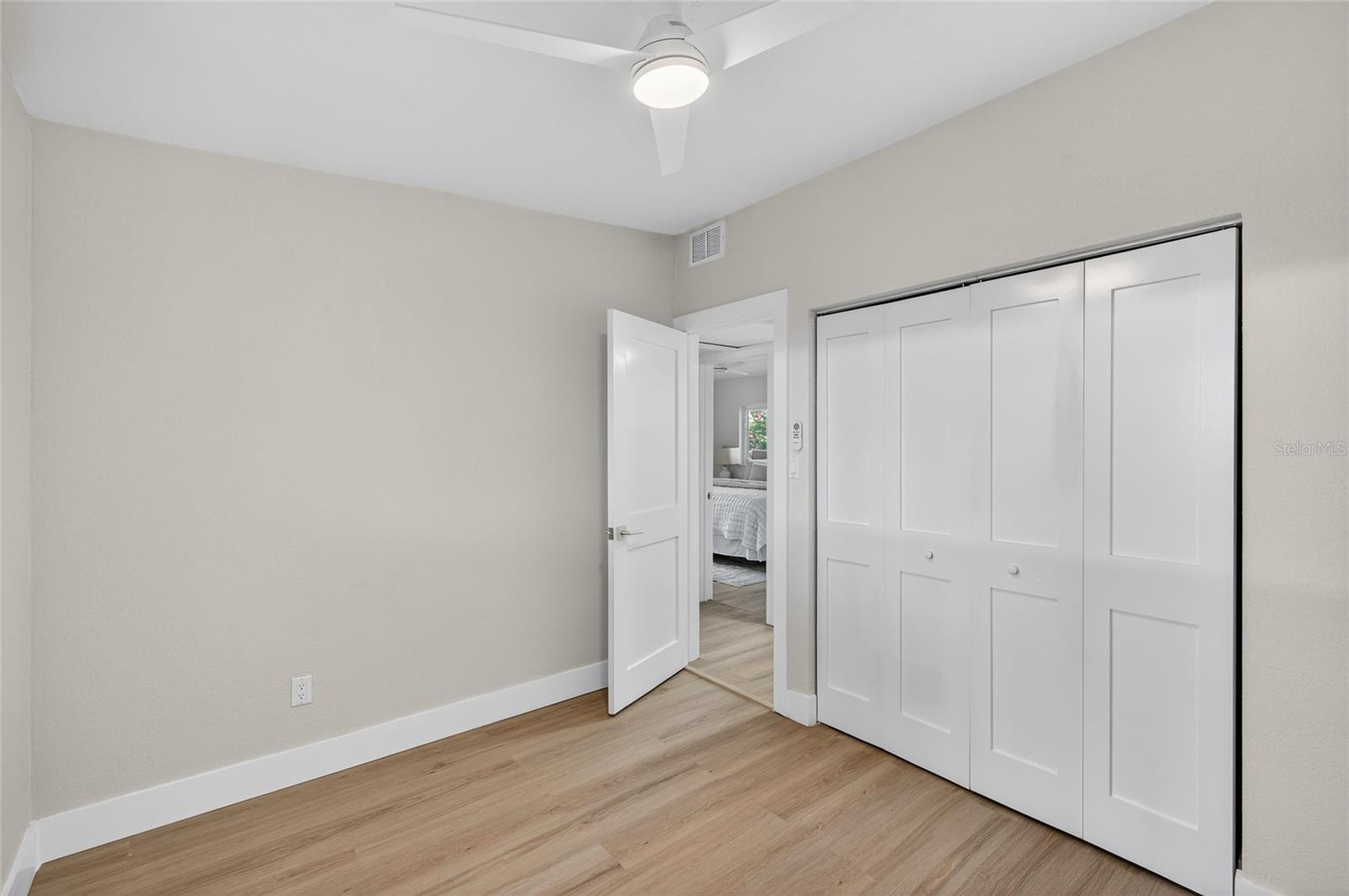 Image 27 of 43 For 6031 Highland Street S