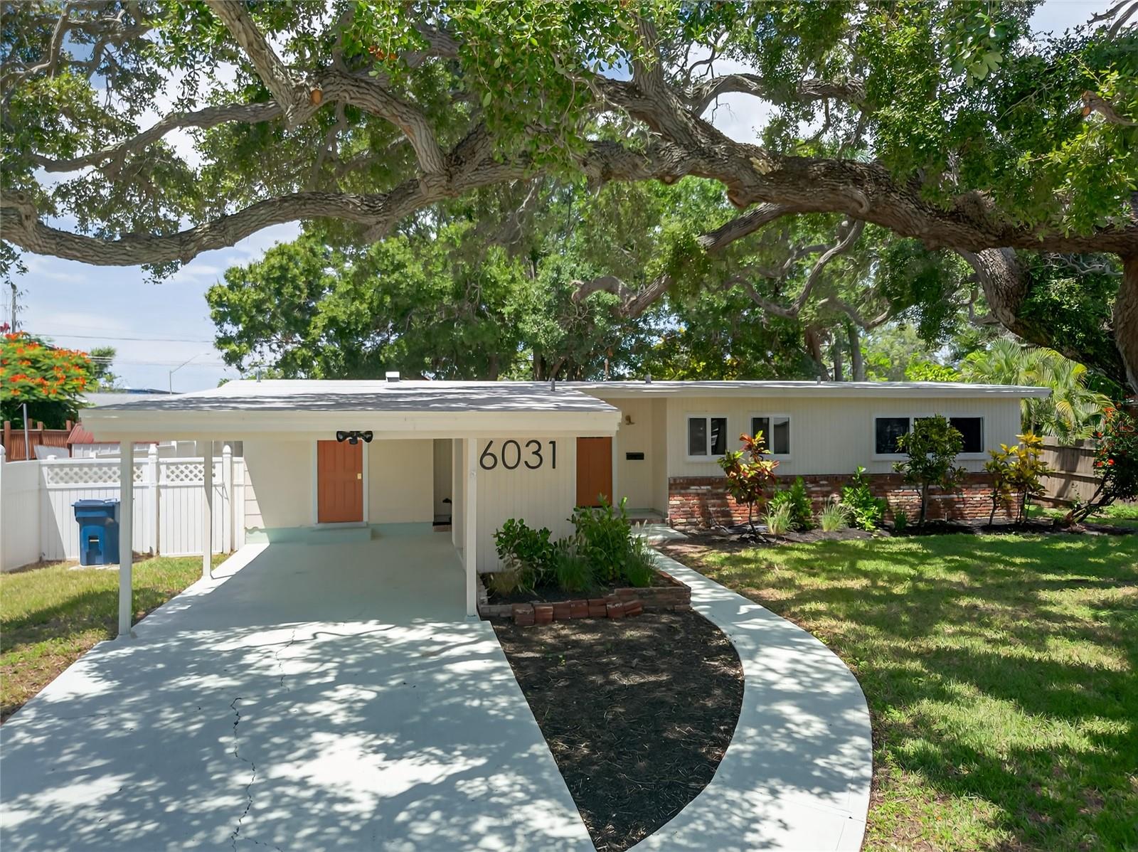 Image 36 of 43 For 6031 Highland Street S
