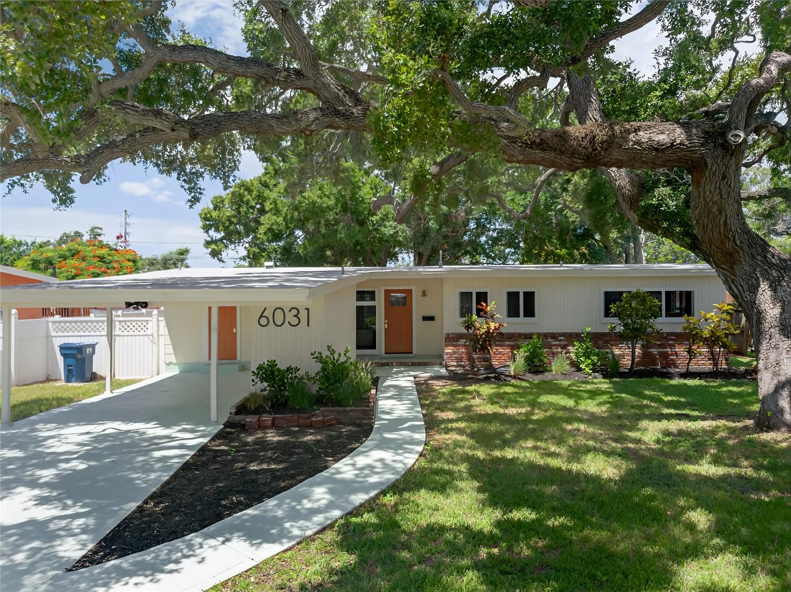 Image 37 of 43 For 6031 Highland Street S