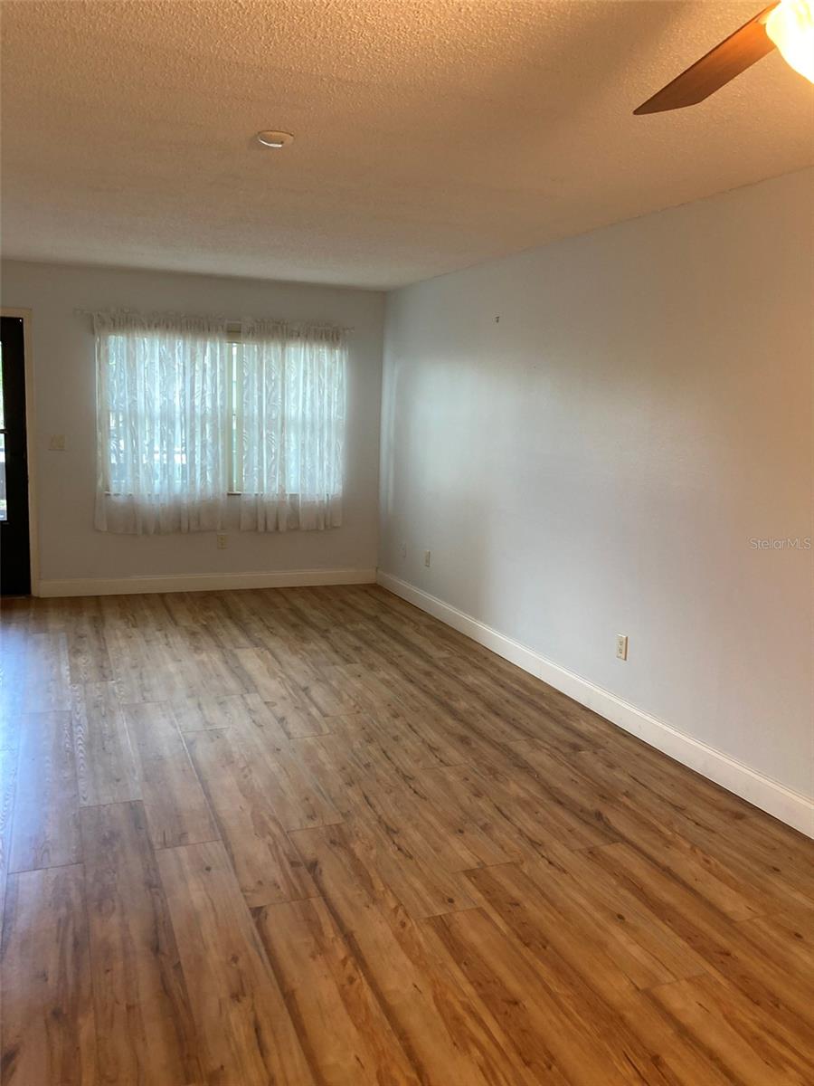 Image 4 of 22 For 5975 Terrace Park Drive N 202
