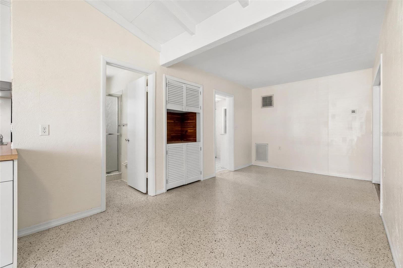 Image 11 of 38 For 754 71st Avenue N