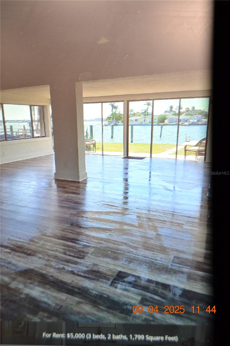 Image 2 of 4 For 429 173rd Avenue E