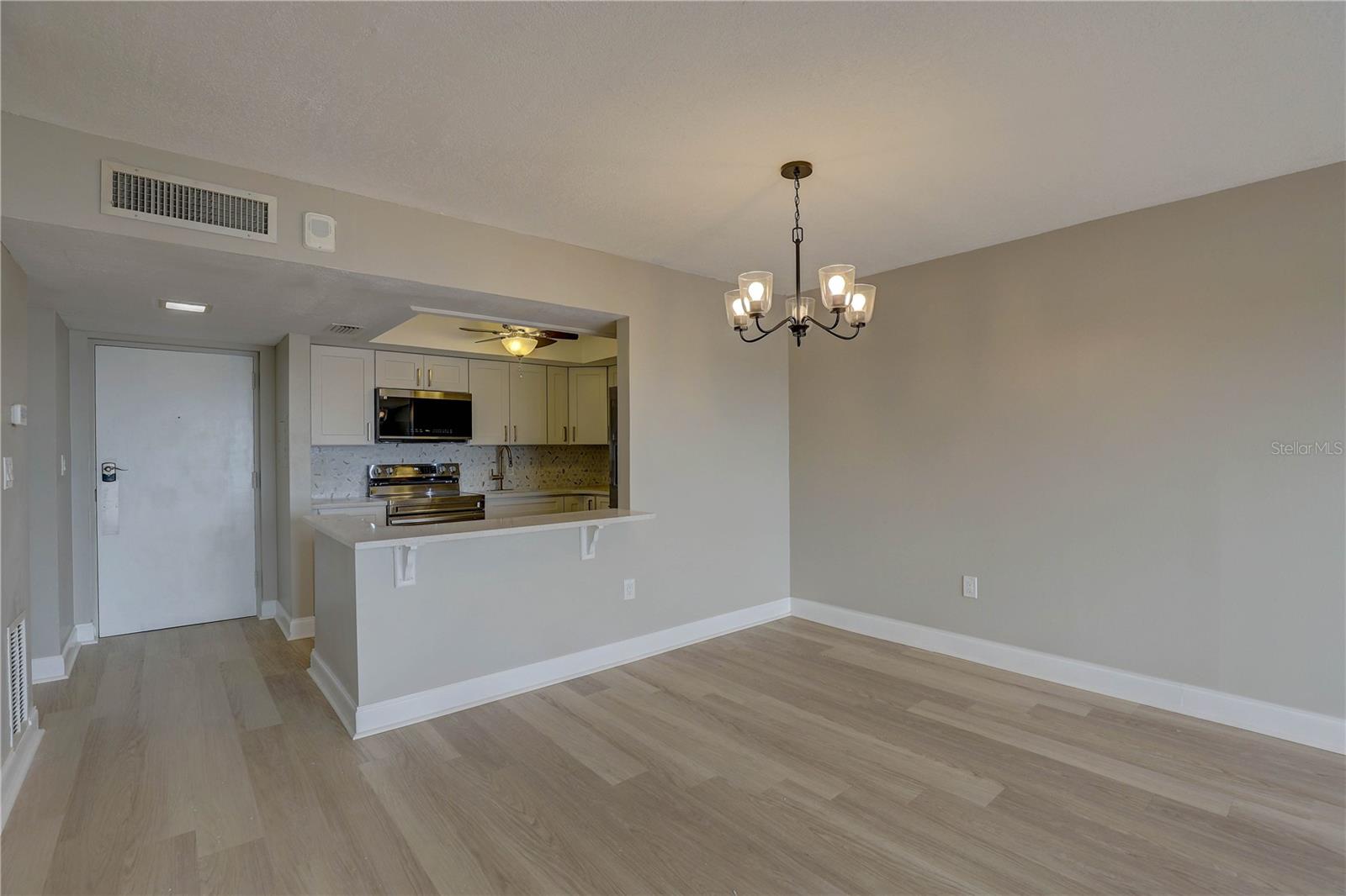 Image 12 of 39 For 4900 Brittany Drive S 1409