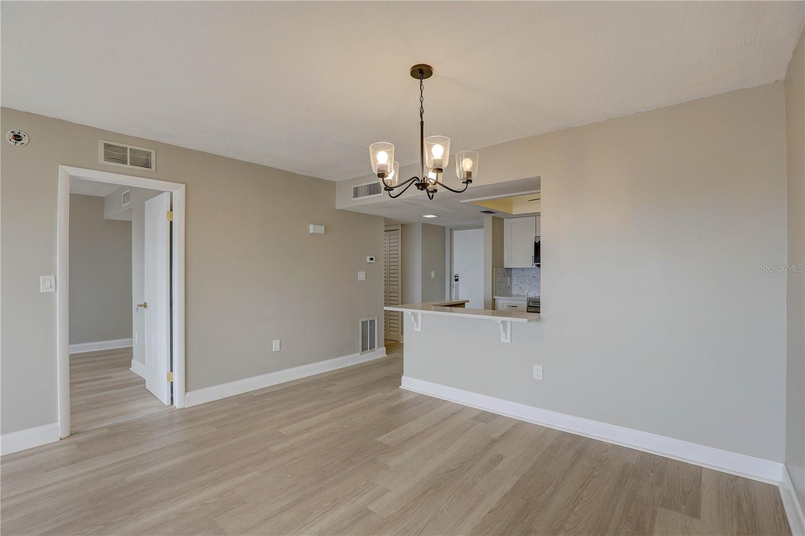 Image 13 of 39 For 4900 Brittany Drive S 1409
