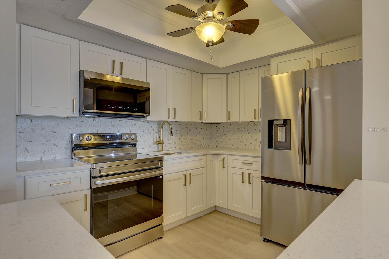 Image 17 of 39 For 4900 Brittany Drive S 1409