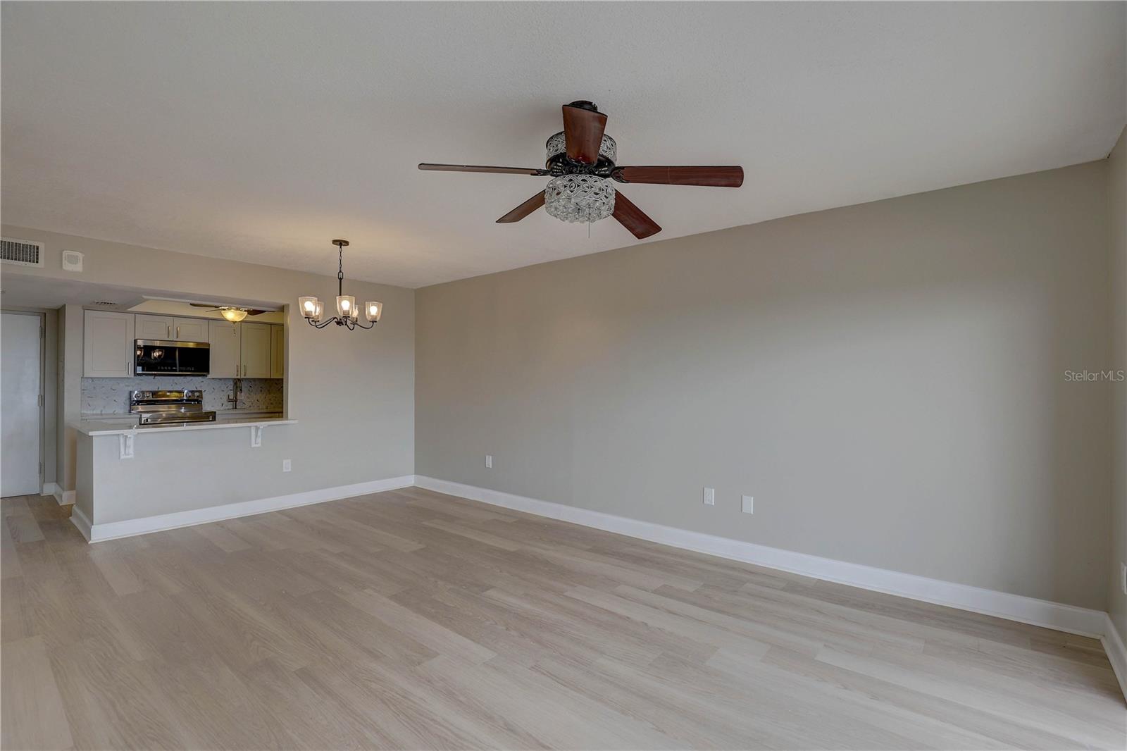 Image 9 of 39 For 4900 Brittany Drive S 1409