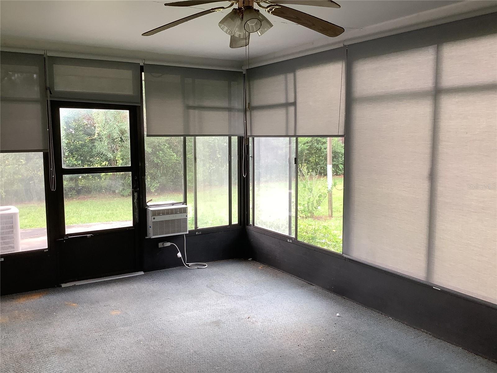 Listing photo id 11 for 33306 Ohio Avenue