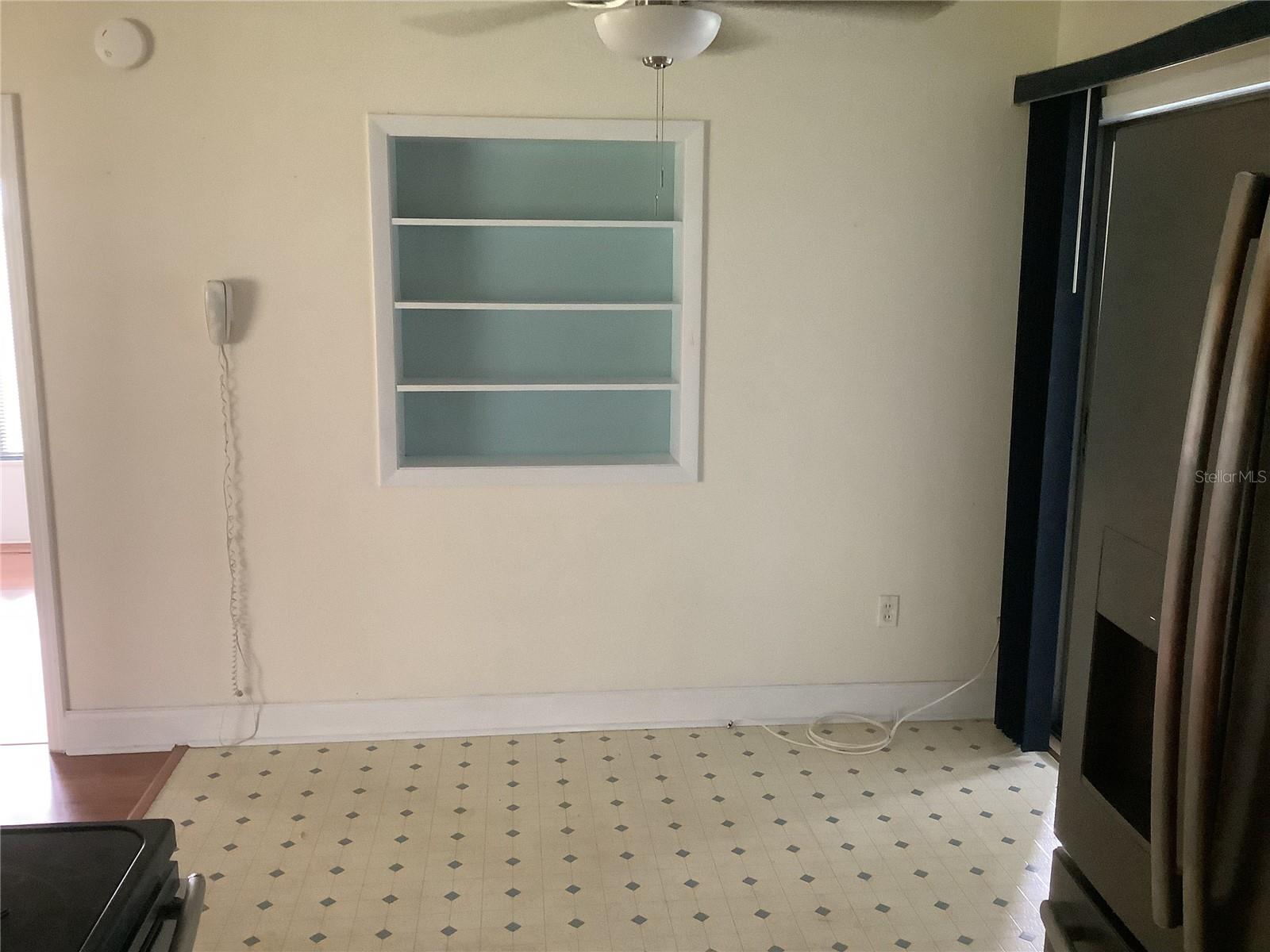 Listing photo id 17 for 33306 Ohio Avenue