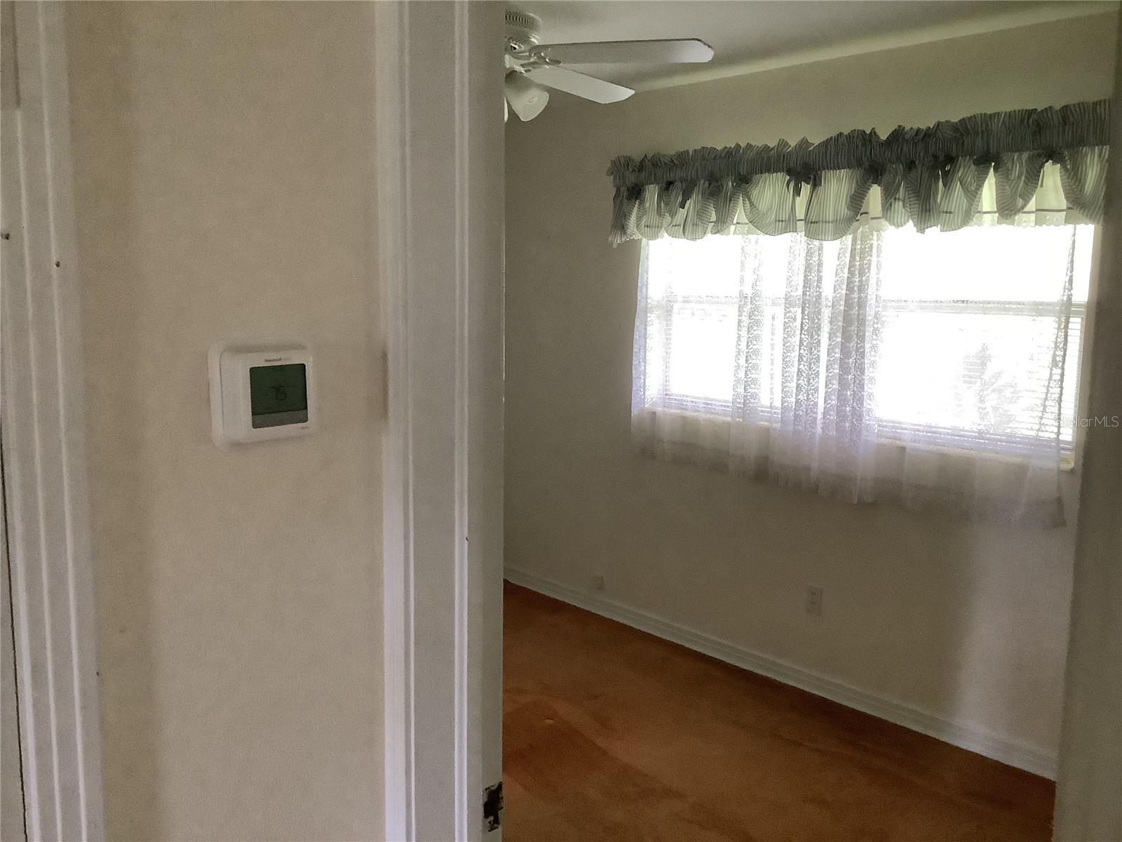Listing photo id 19 for 33306 Ohio Avenue