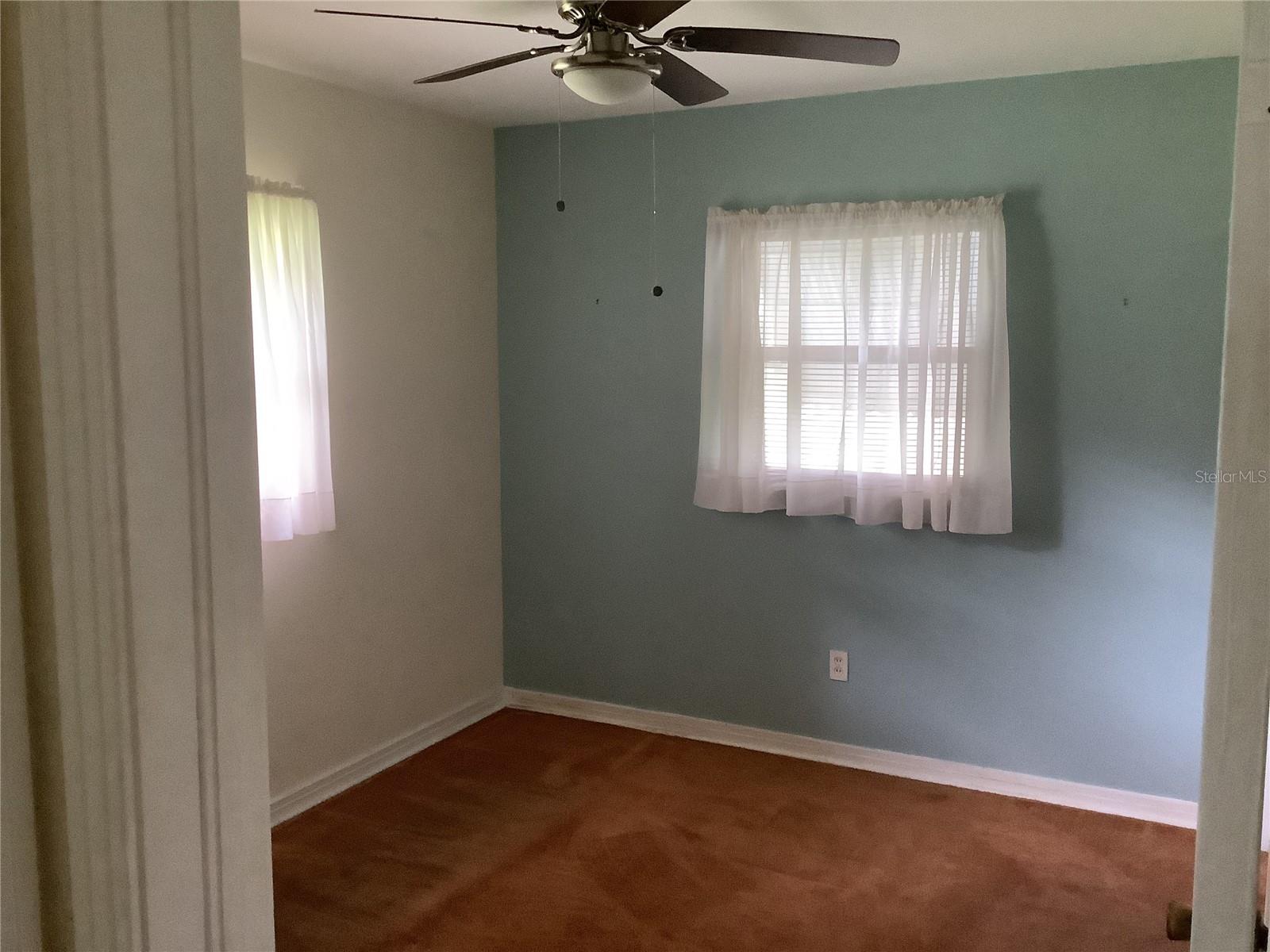 Listing photo id 20 for 33306 Ohio Avenue