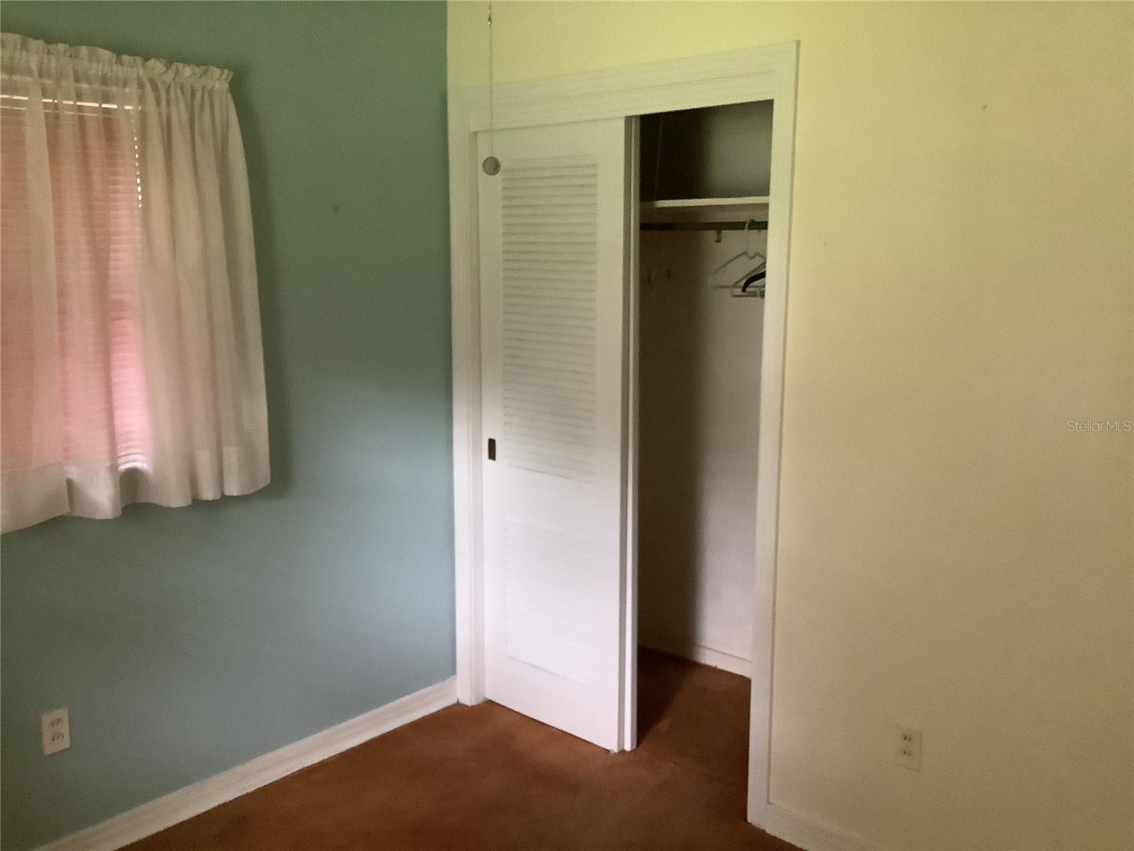 Listing photo id 23 for 33306 Ohio Avenue