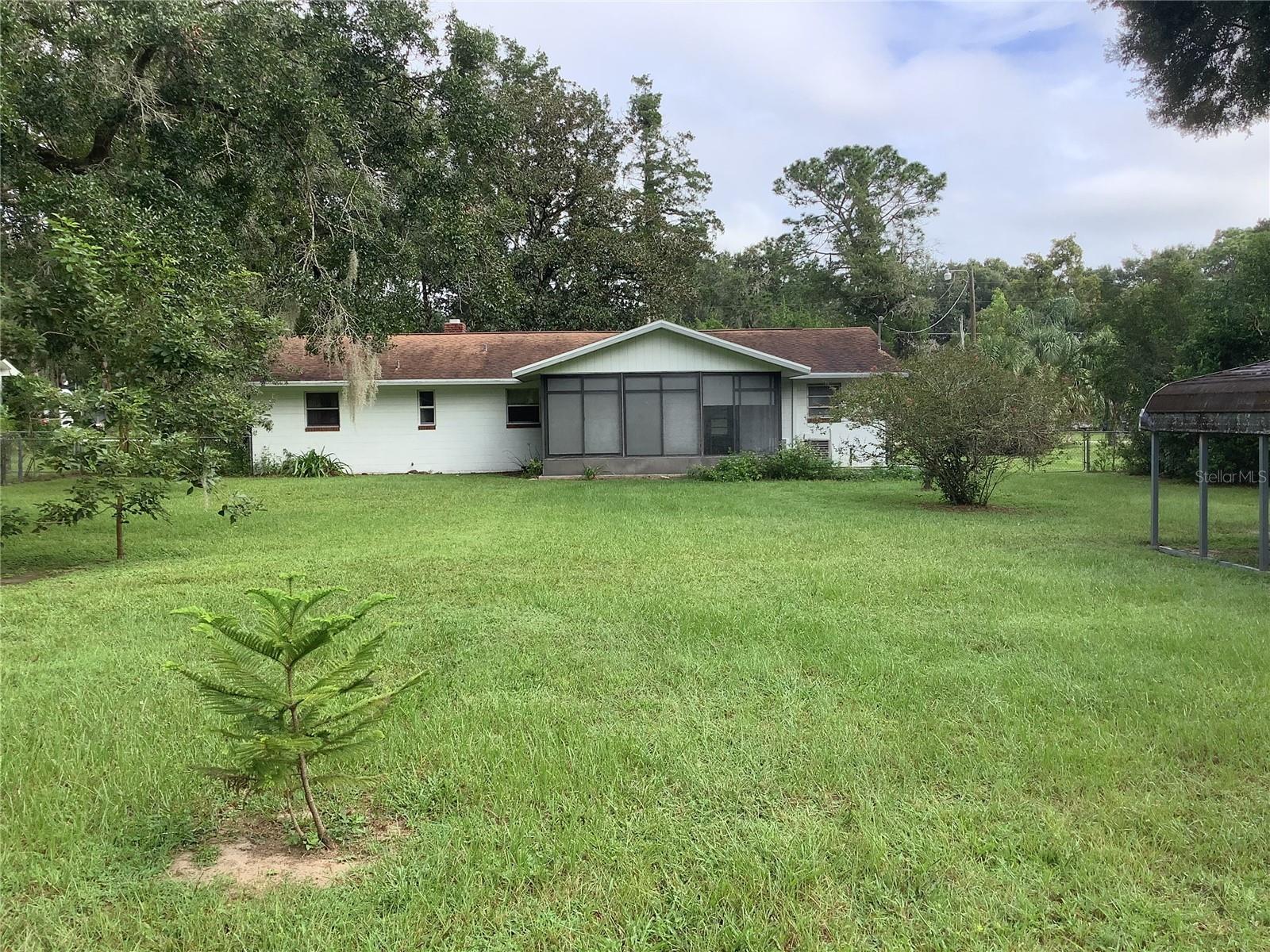 Listing photo id 33 for 33306 Ohio Avenue