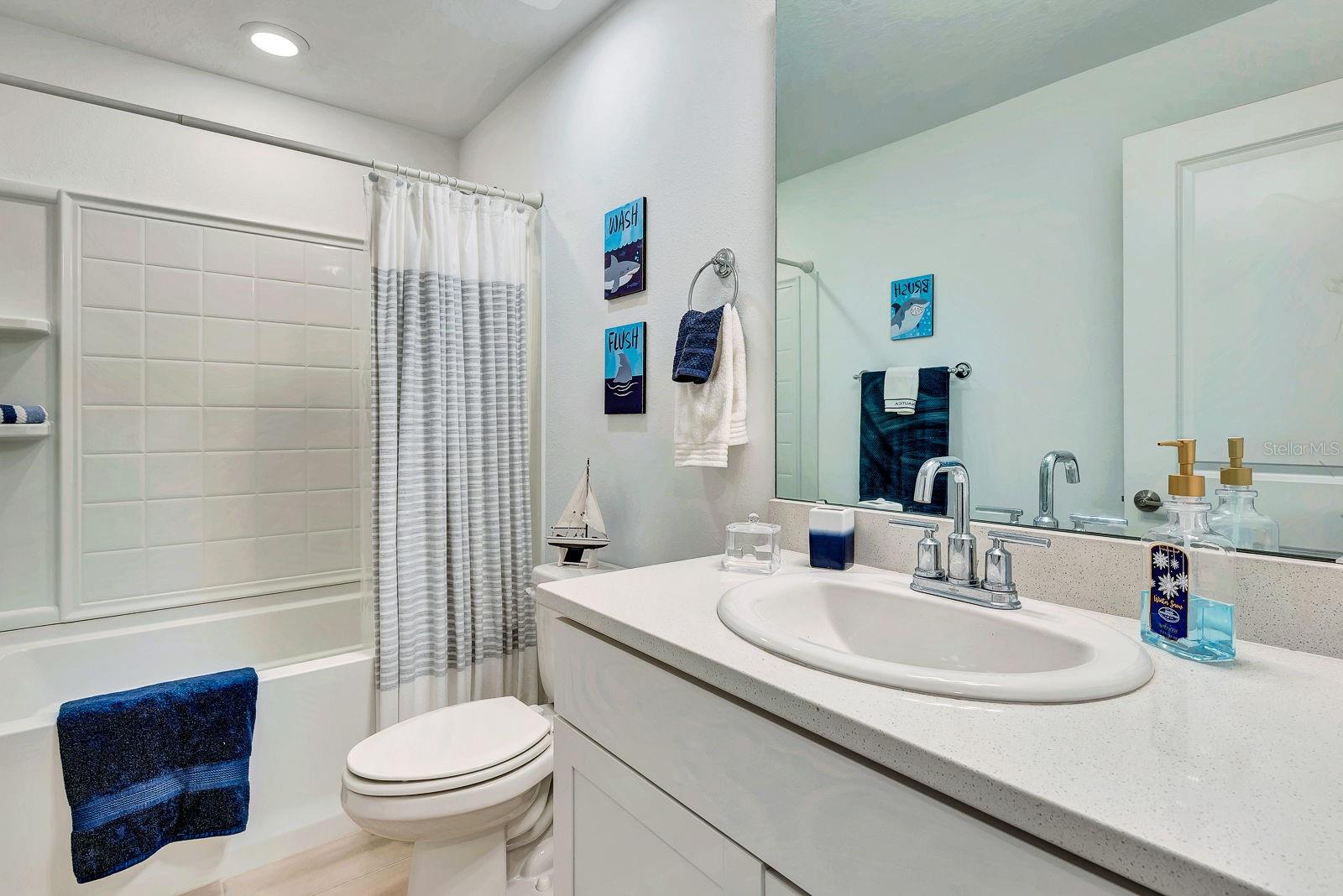 Image 31 of 48 For 5715 Archipelago Street