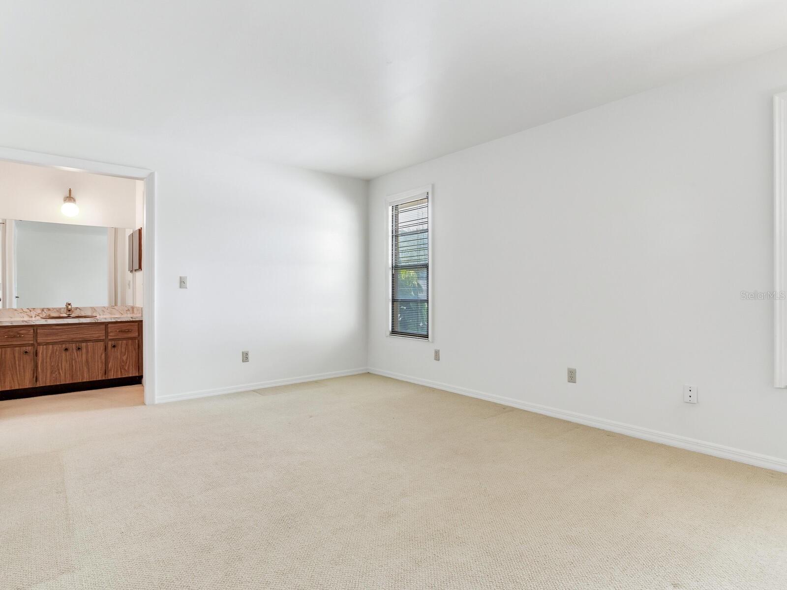 Image 42 of 54 For 3004 Mason Street B