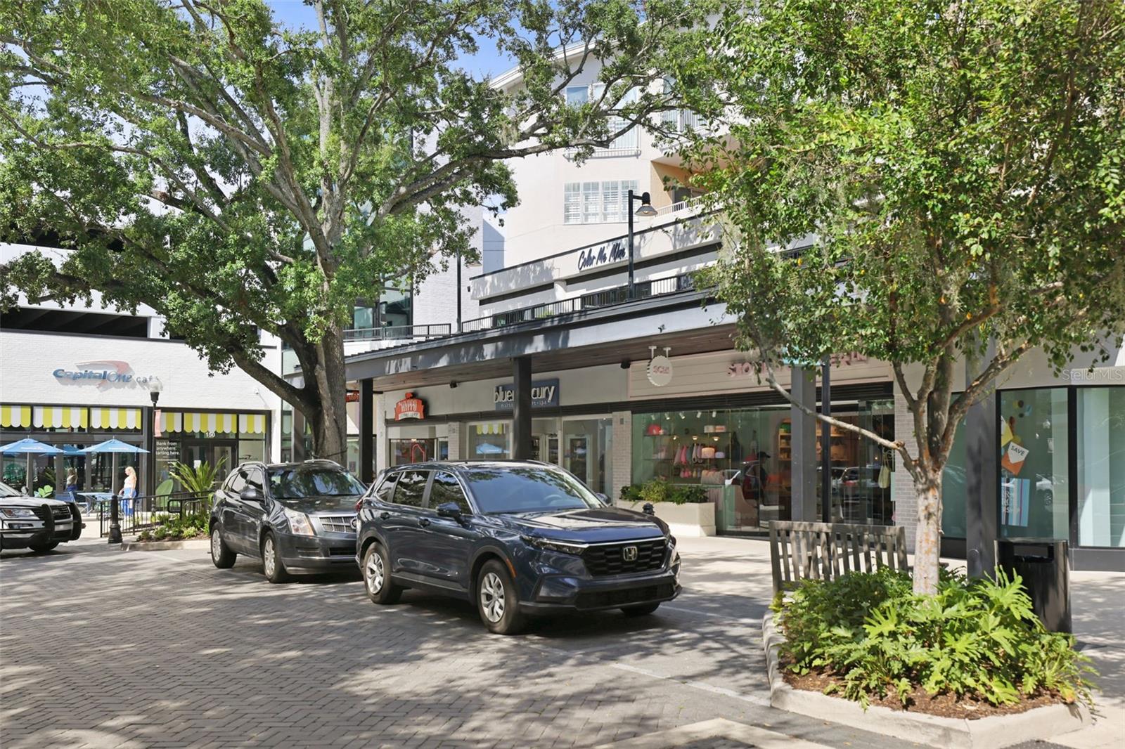 Image 36 of 53 For 1000 Horatio Street 126