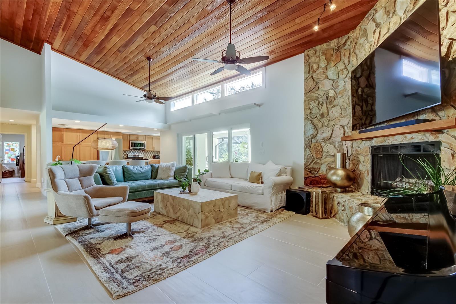 Image 16 of 75 For 1820 Pine Hill Drive